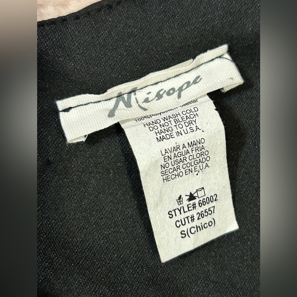 Size small dress - Picture 3 of 9